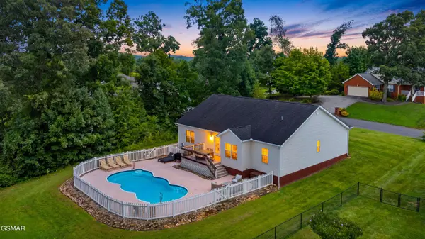 1426 Benjamin BLVD, Sevierville, TN 37876
