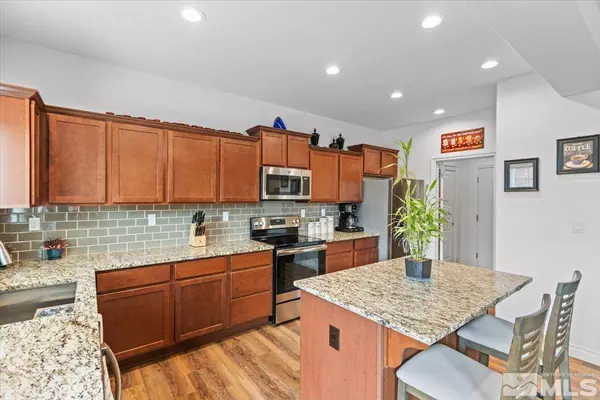 18740 Gray Hills Ct, Reno, NV 89508