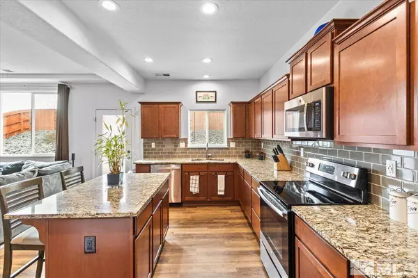 18740 Gray Hills Ct, Reno, NV 89508