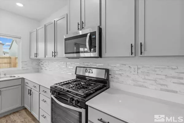 8863 Gazing Star Dr, Reno, NV 89506