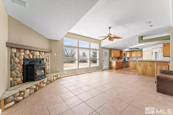 3035 E Green Avenue, Silver Springs, NV 89429