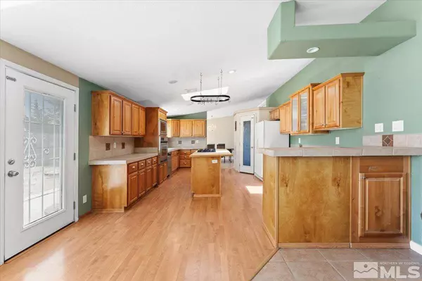 3035 E Green Avenue, Silver Springs, NV 89429