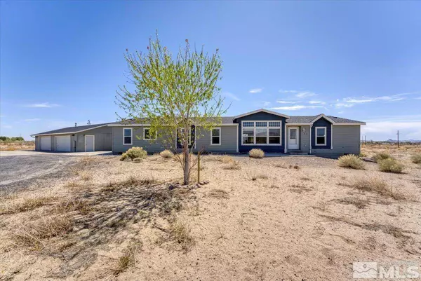 3035 E Green Avenue, Silver Springs, NV 89429