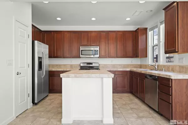 7066 Sacred Cir, Sparks, NV 89436