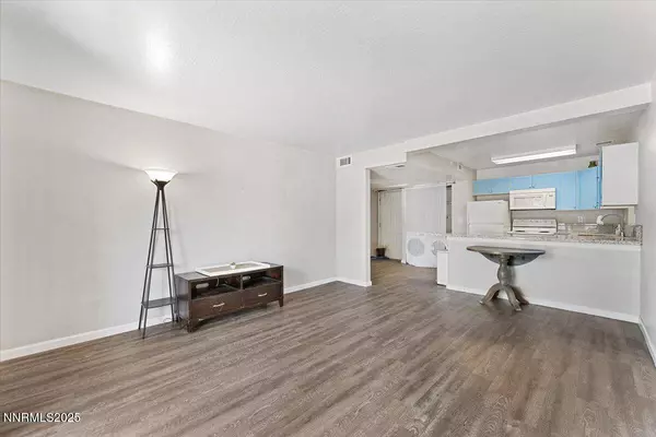 2555 Clear Acre LN Lane #APT 13, Reno, NV 89512