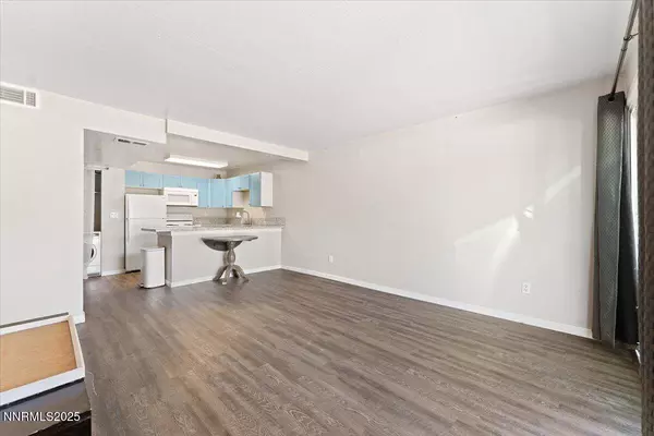 2555 Clear Acre LN Lane #APT 13, Reno, NV 89512