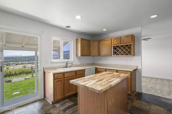 2745 Everett DR Drive, Reno, NV 89503