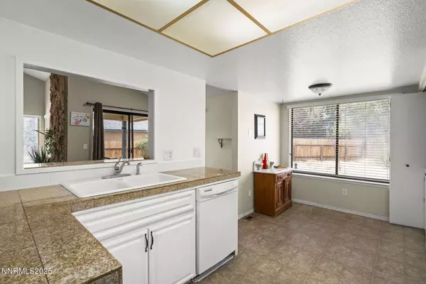 6835 Pah Rah DR, Sparks, NV 89436