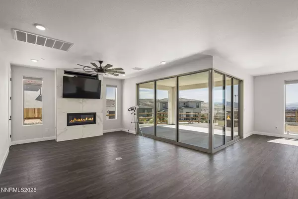 5469 Fossilstone, Sparks, NV 89436