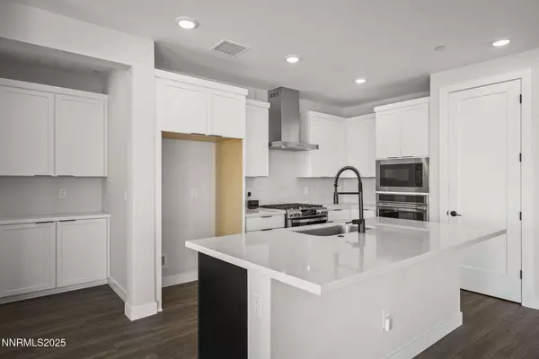 5469 Fossilstone, Sparks, NV 89436