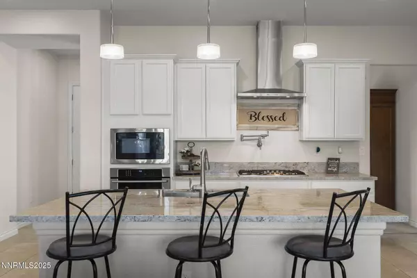 8352 Endsley DR, Reno, NV 89523