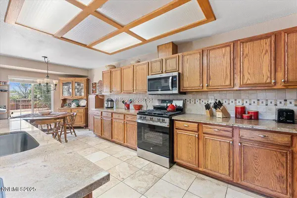 1406 Rosy Finch DR, Spanish Springs, NV 89441