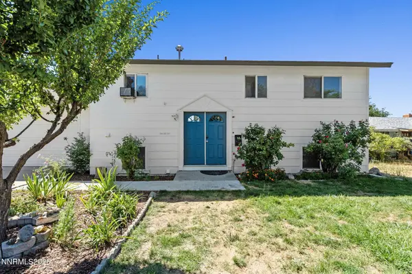1406 La Loma DR