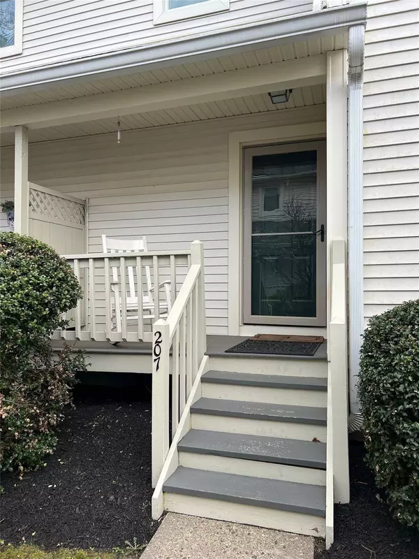 207 Cornwall Meadows LN, Patterson, NY 12563