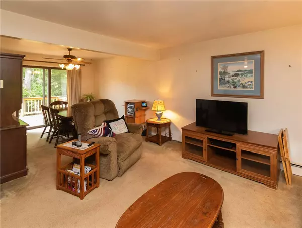 3042 Gomer ST, Yorktown Heights, NY 10598