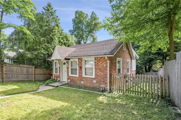 14 Pine ST, Lake Peekskill, NY 10537