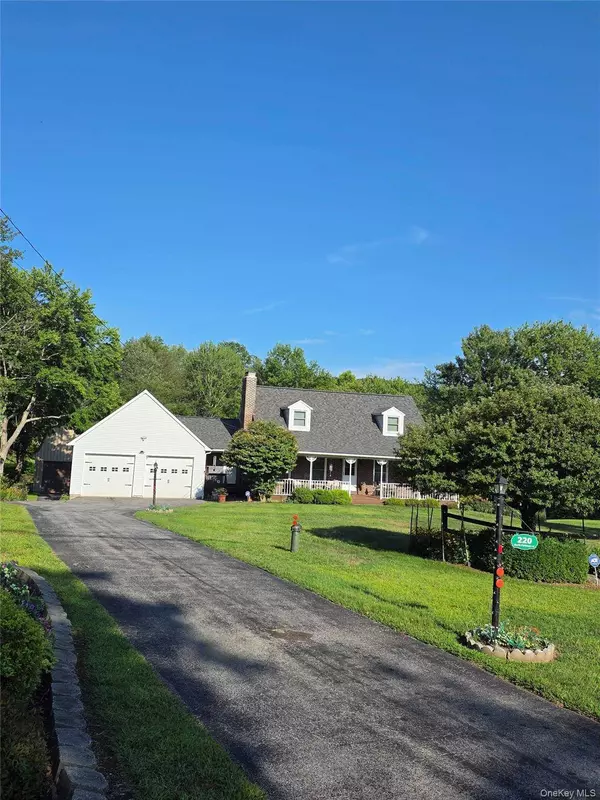 220 N Parliman RD, Lagrangeville, NY 12540