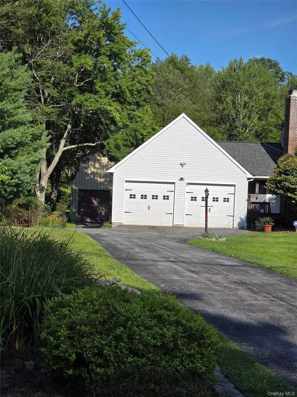 220 N Parliman RD, Lagrangeville, NY 12540