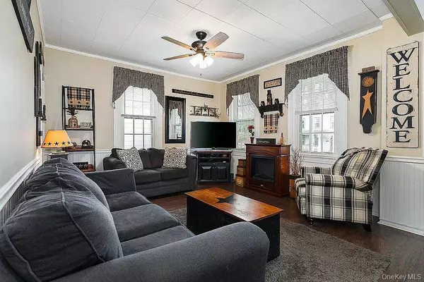 213 Elmendorf ST, Kingston, NY 12401