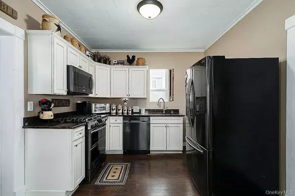 213 Elmendorf ST, Kingston, NY 12401