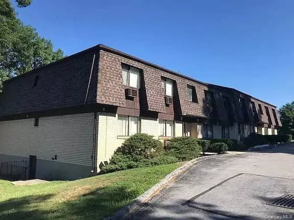 2404 Cherry Hill DR, Poughkeepsie, NY 12603