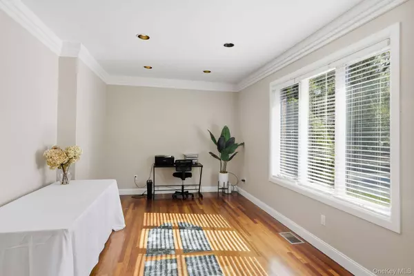 45 Evergreen AVE, Poughkeepsie, NY 12601