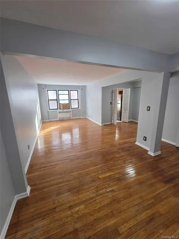 1 Fisher Drive #307, Mount Vernon, NY 10552
