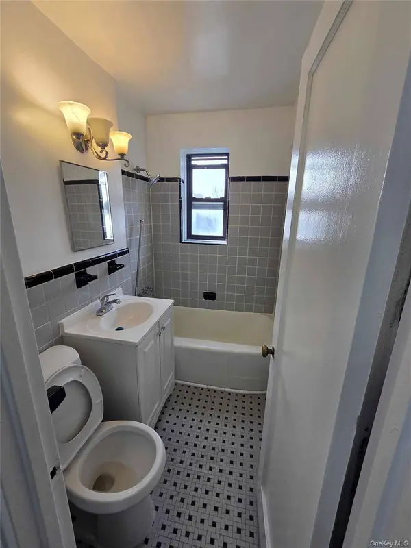 1 Fisher Drive #307, Mount Vernon, NY 10552