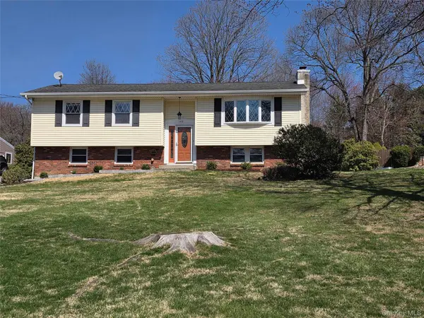140 Chestnut Ridge RD, Mahopac, NY 10541