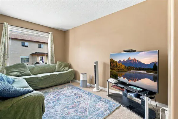 10150 121 AVE #209, Grande Prairie, AB T8V 8H2