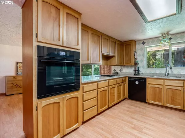 24873 S BEESON RD, Beavercreek, OR 97004