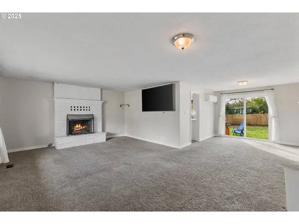 745 HARPER LN, St Helens, OR 97051