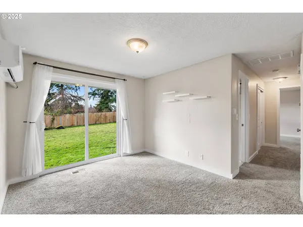 745 HARPER LN, St Helens, OR 97051