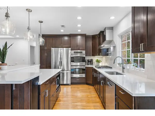 4704 SW 53RD AVE, Portland, OR 97221