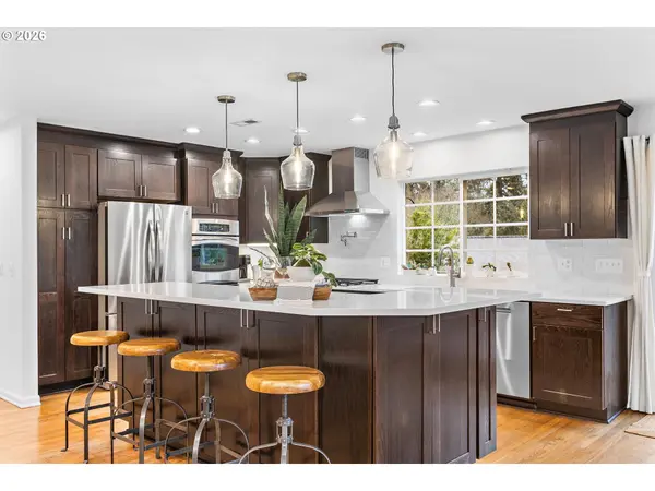 4704 SW 53RD AVE, Portland, OR 97221
