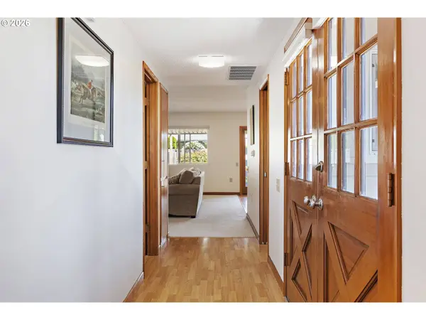15685 SW QUEEN VICTORIA PL, Portland, OR 97224