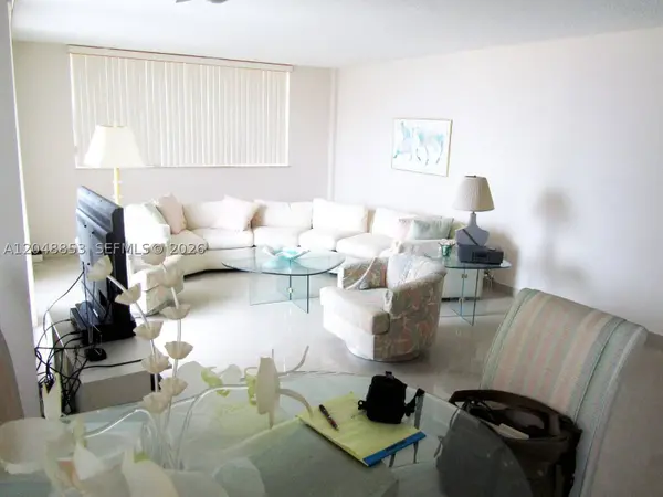 1833 S Ocean Dr #911, Hallandale Beach, FL 33009