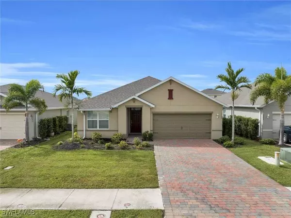 3304 Acapulco CIR, Cape Coral, FL 33909