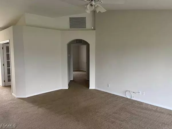 2723 NW 7th TER, Cape Coral, FL 33993