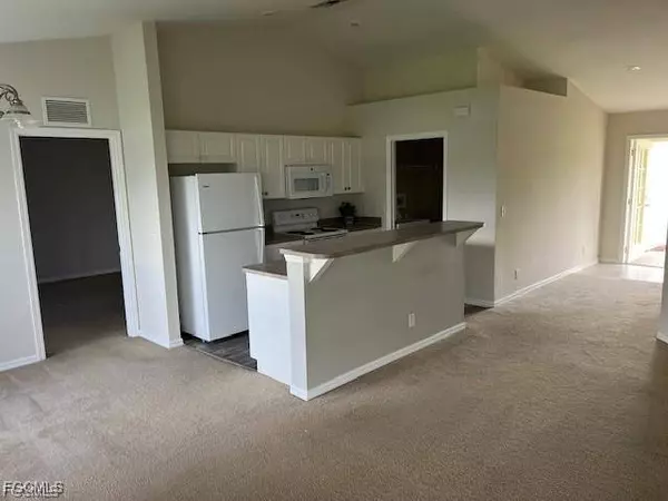 2723 NW 7th TER, Cape Coral, FL 33993