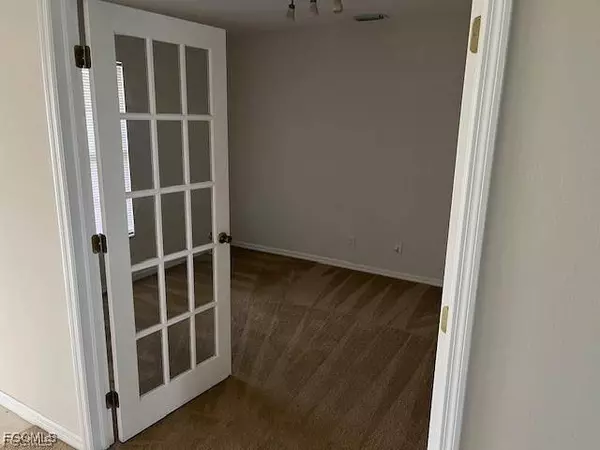 2723 NW 7th TER, Cape Coral, FL 33993