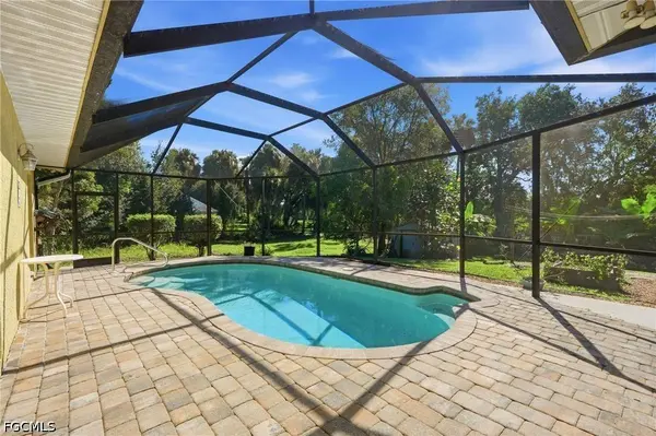 4619 Little River LN, Fort Myers, FL 33905