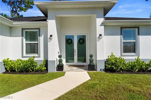 3764 Kemper ST, Fort Myers, FL 33905