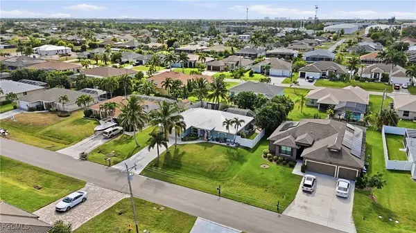 2026 SW 30th ST, Cape Coral, FL 33914