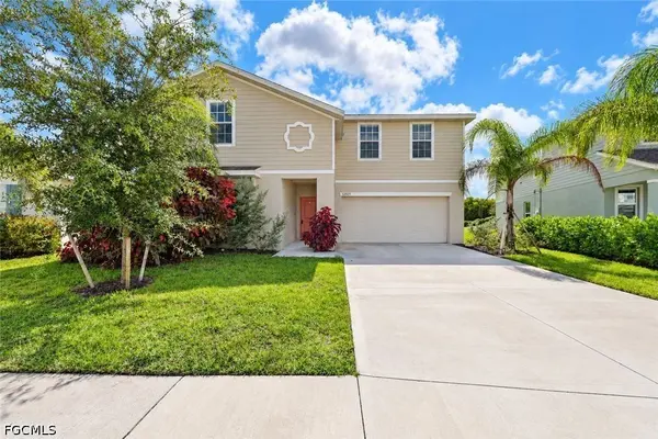 12421 Amber Waves RD, Lehigh Acres, FL 33974