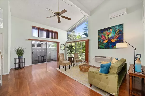 263 Calle Aragon, Laguna Woods, CA 92637