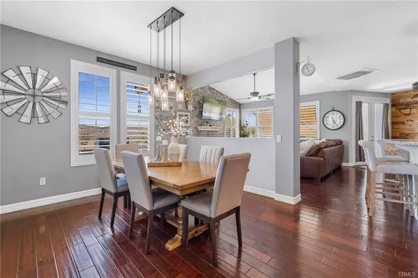 29378 Old Wrangler RD, Canyon Lake, CA 92587