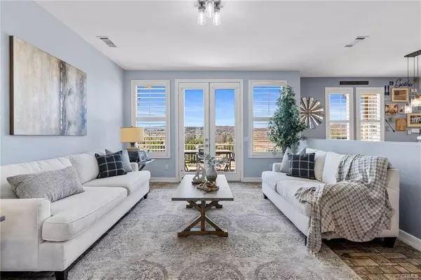 29378 Old Wrangler RD, Canyon Lake, CA 92587