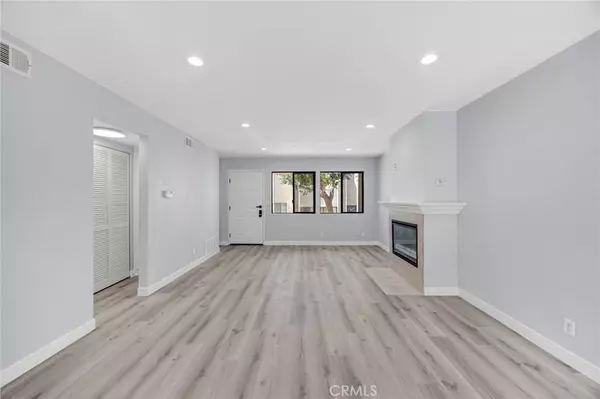 5 Sundance DR, Newport Beach, CA 92663