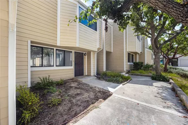 5 Sundance DR, Newport Beach, CA 92663